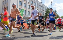   От полугодовалой крохи до ветеранов спорта - "Славянский забег" в Витебске собрал около 3000 участников  