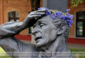  «С днем рождения, Марк!» Витебчане празднуют 135-летие со дня рождения своего земляка Марка Шагала 