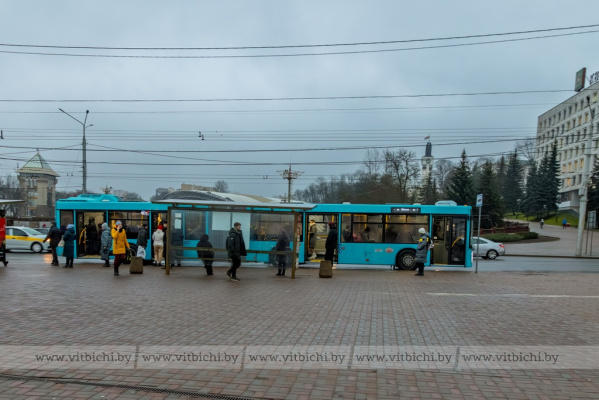В связи с увеличением пассажиропотока в Никрополье и Тарном увеличат число трамваев и автобусов