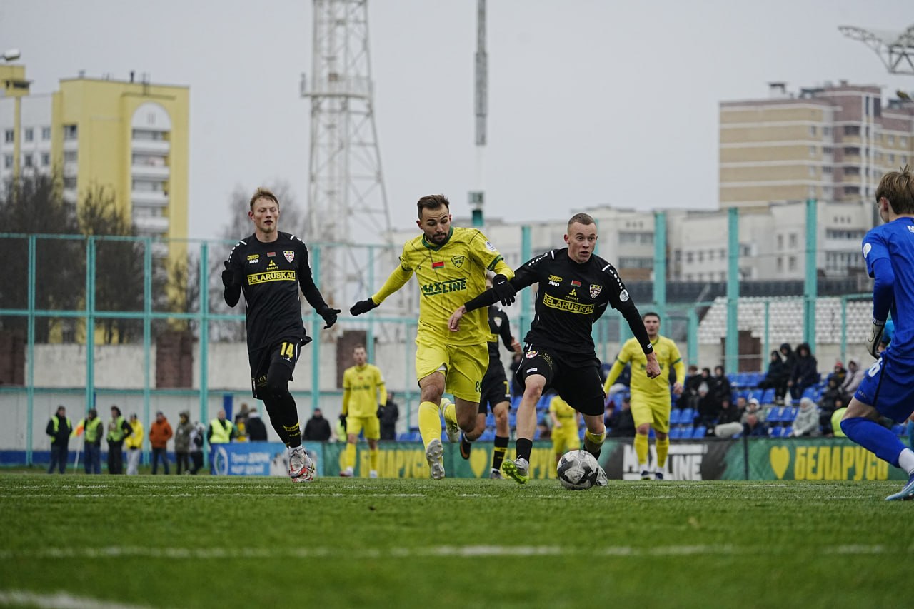Футболисты «Макслайна» в Витебске выиграли в матче первенства Беларуси и продолжили свой благотворительный марафон
