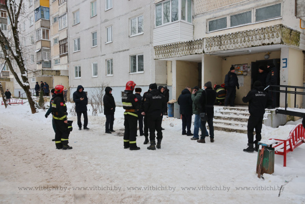В Витебске на проспекте Победы частично провисла потолочная плита в одной из квартир многоэтажки