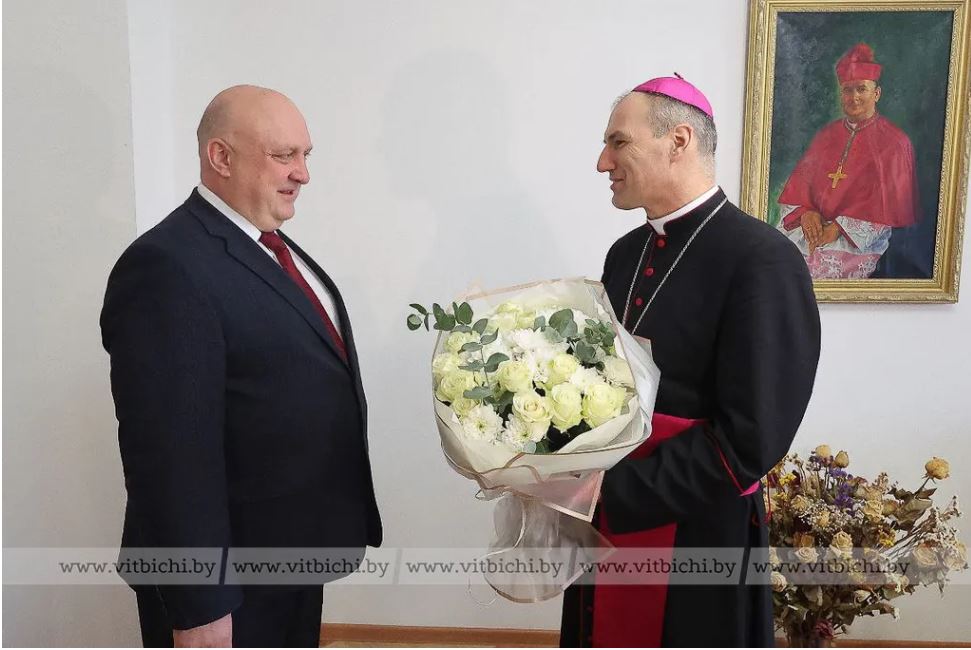 Глава депутатского корпуса Витебщины поздравил представителей католической конфессии со светлым праздником Пасхи