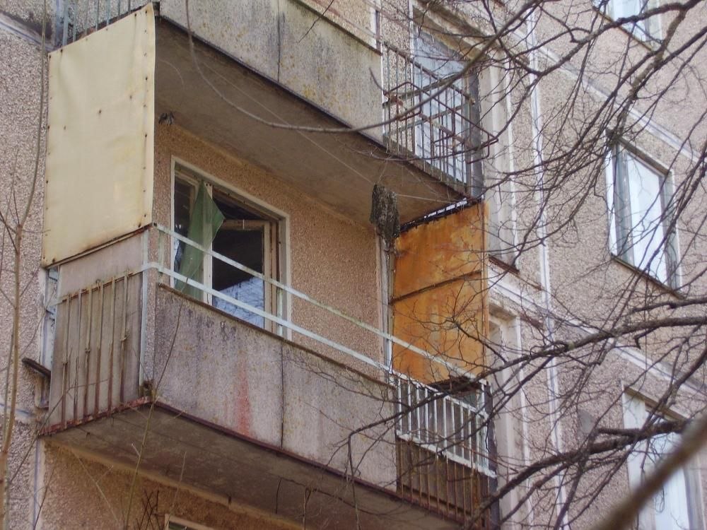 В Витебске мужчина обещал выбросить падчерицу с балкона восьмого этажа
