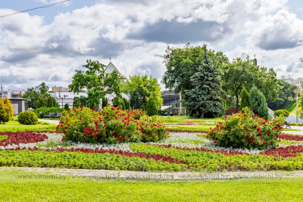 Планы по озеленению и цветочному оформлению Витебска в текущем году рассмотрели на совещании в горисполкоме