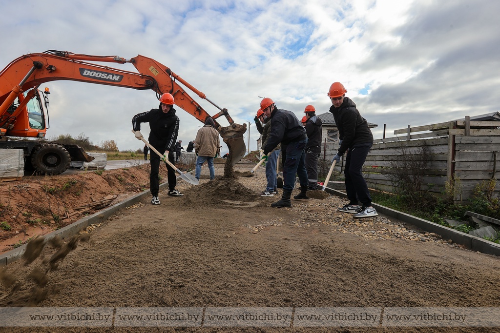 Труд — крут! Под таким лозунгом началась витебская областная молодежная стройка