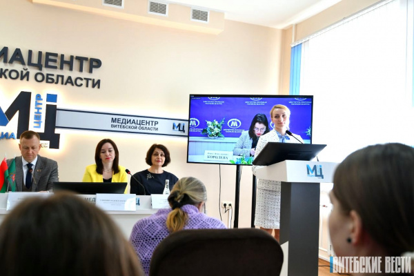 Традиции и новые проекты в сфере культуры обсуждают в Медиацентре Витебской области