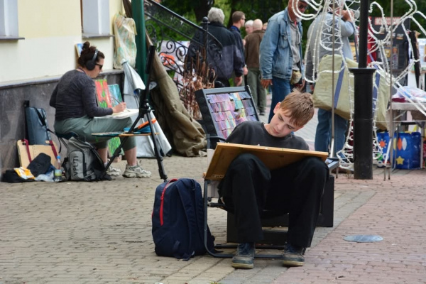 Витебск акварельный и реальный: в Художественном музее открылась тематическая выставка
