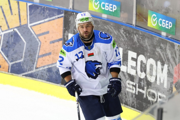 Хоккейный клуб «Витебск» обыгрывает жлобинский «Металлург» и выходит на первую строчку в своей подгруппе