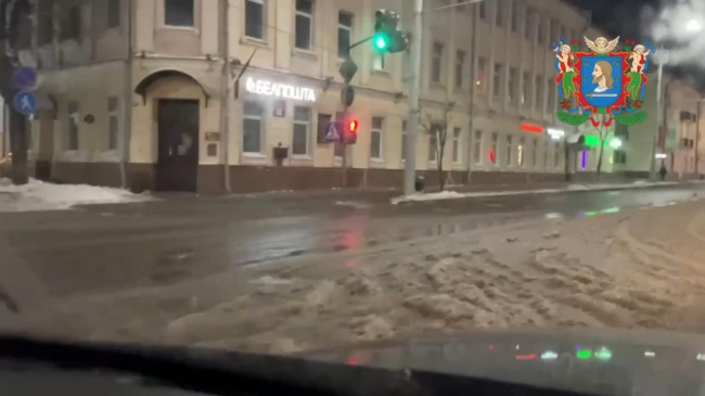 Прорыв водопроводной трубы на улице Ленина в Витебске устранен