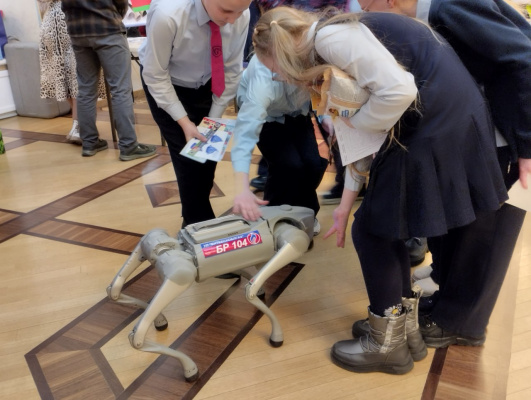 Остров безопасности в центре города: как витебские школьники учились супергеройским навыкам