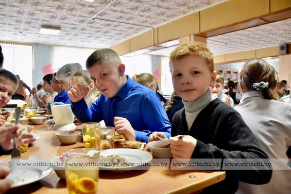 Пустые тарелки – лучший показатель: результаты эксперимента по обновлению школьного питания в Витебске на примере СШ № 44