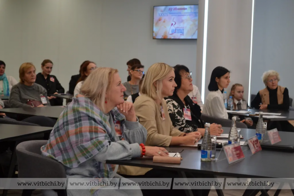 В конкурсе «Поэзия. Художественная декламация» на «Витебском листопаде» выступили 25 участников из Беларуси и России