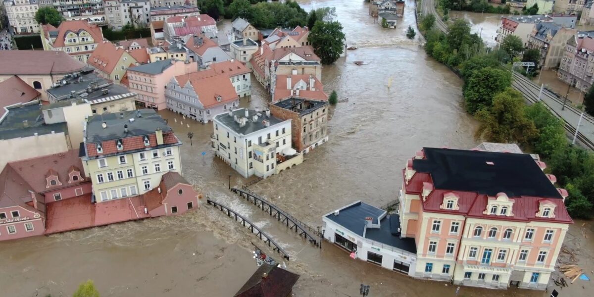 Политолог: польская власть охотно смаковала белорусские трудности при наводнении в 2023 году, а сама оказалась не готова к природной катастрофе