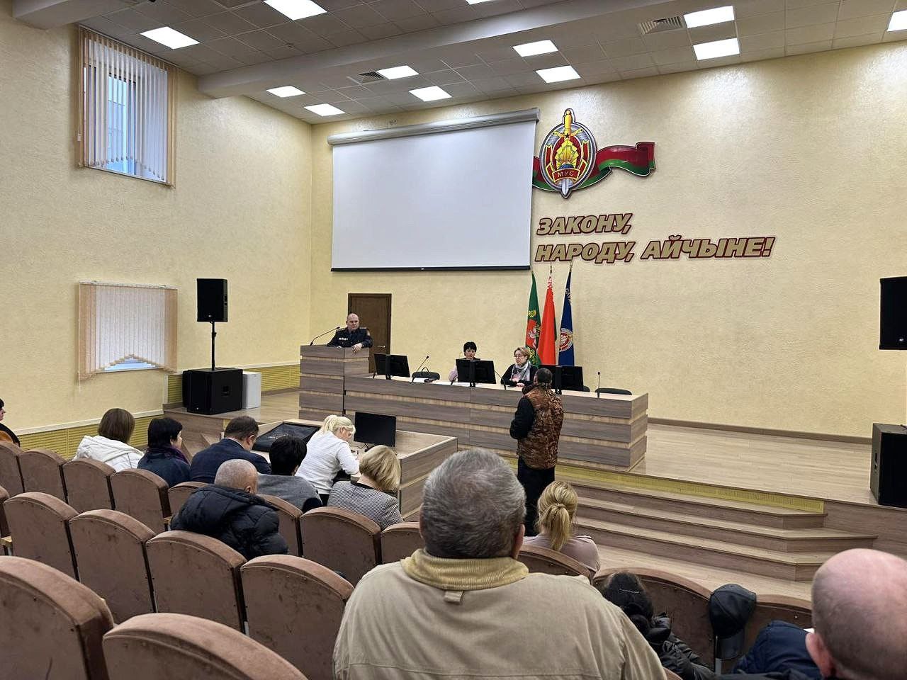 Открытое заседание субъектов профилактики состоялось в Октябрьском РОВД