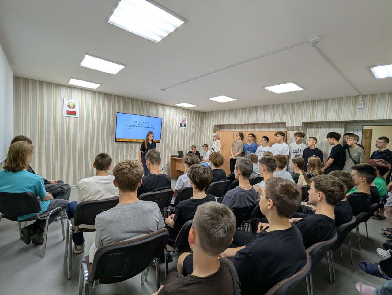 Сотрудники ИДН пообщались с подростками на актуальные темы