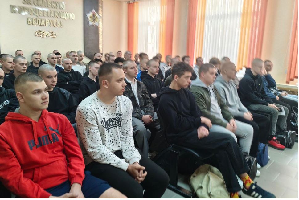 На Витебщине дали старт весеннему призыву