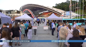 Не только порядок, но и помощь: офицеры спасли женщину во время фестиваля "Славянский базар"