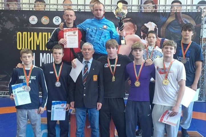 Витебские борцы-классики победили в командном зачете на Олимпийских днях молодежи