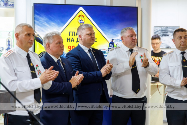 В Витебском областном краеведческом музее открылась выставка «Главный на дороге», посвященная 90-летию ГАИ
