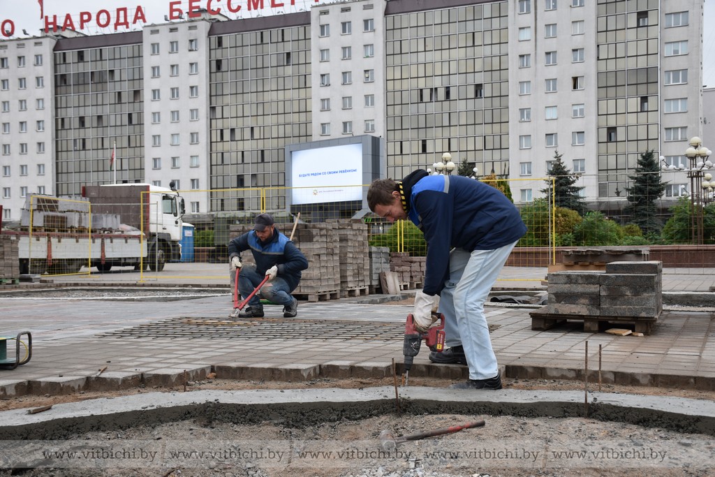 Будет зелень на площади. Очередной этап реконструкции площади Победы будет завершен в ноябре текущего года