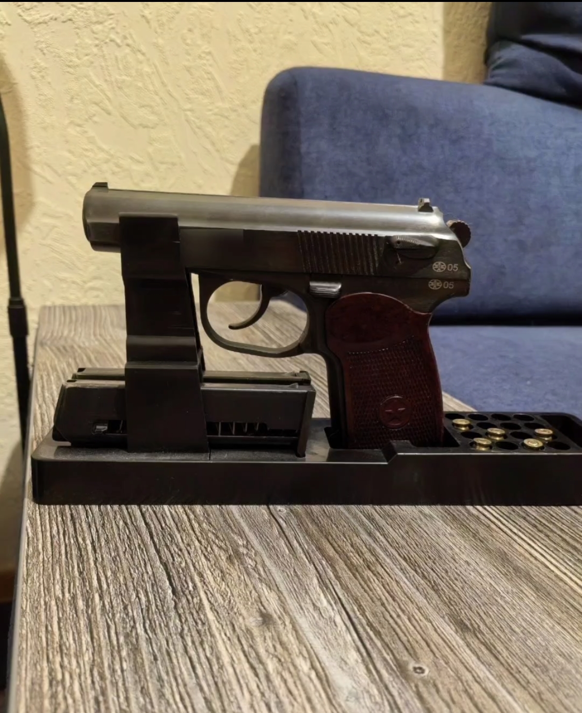 Сотрудники Первомайского РОВД проводят активную работу по контролю владельцев оружия