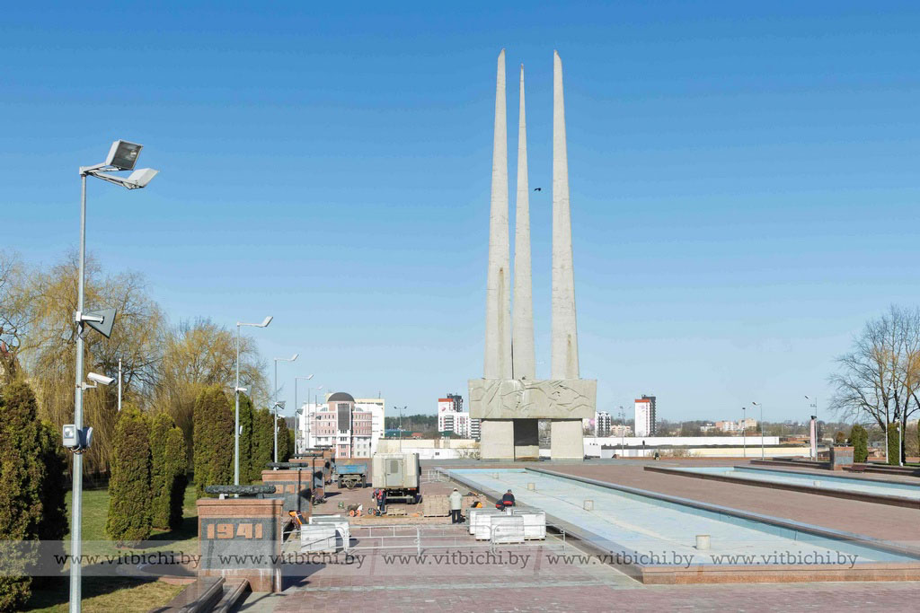 В Витебске полным ходом идет ремонт плиточного покрытия
