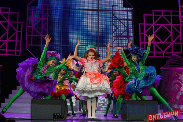 Почти 1200 участников из 12 стран посетят VII Открытый фестиваль «Арт-парад в Витебске»