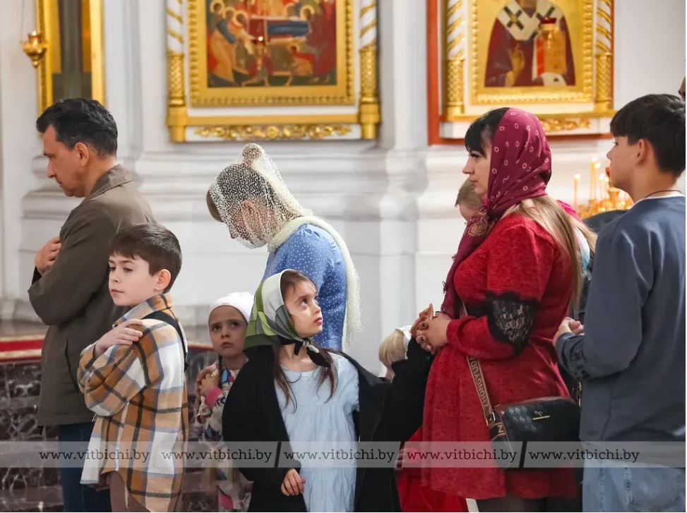 Праздничные службы в честь Светлого Христова Воскресения прошли в храмах Витебска