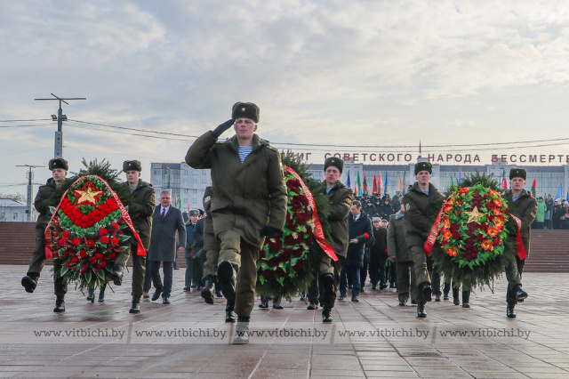 Память защитников Родины, отстоявших свободу и независимость страны, почтили в Витебске