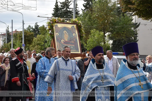 В Витебске прошел Успенский крестный ход