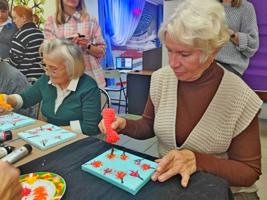 Альц‑кафе «Васильки»: новый формат поддержки пожилых в Витебской области