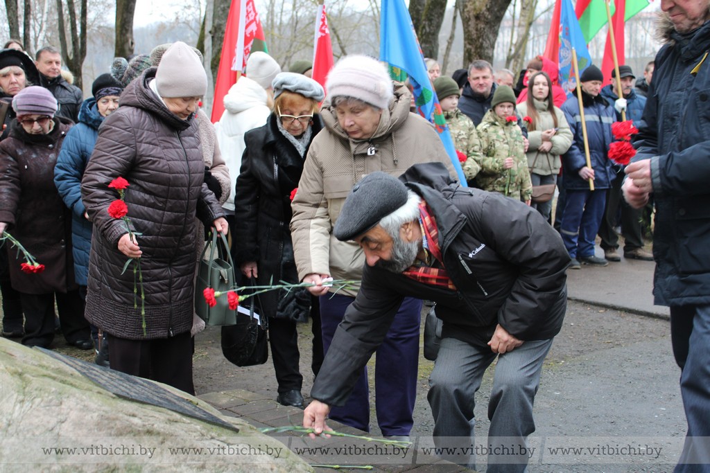 Возле памятного знака на месте витебского гетто состоялся митинг
