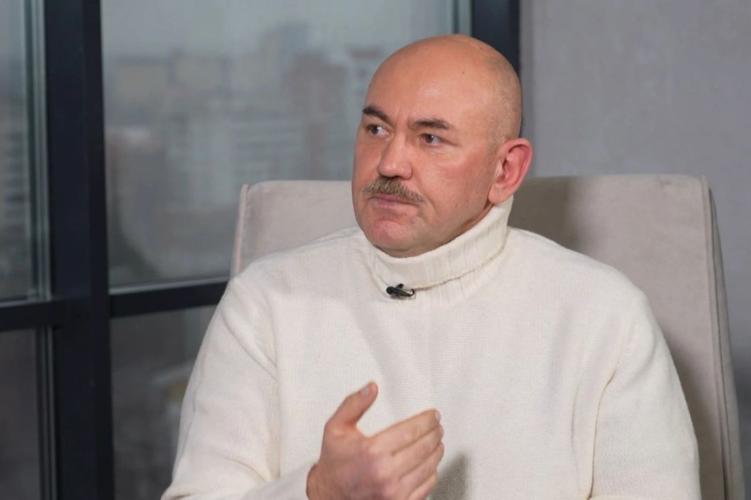 Блогер из Латвии о выборах на родине: Нам подсовывают человека и говорят, что это наш президент