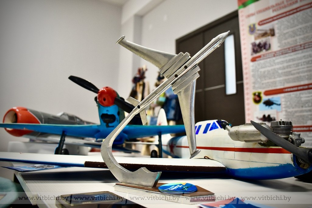 Удивительные изобретения школьников были продемонстрированы на областном туре республиканского молодежного проекта «100 идей для Беларуси»