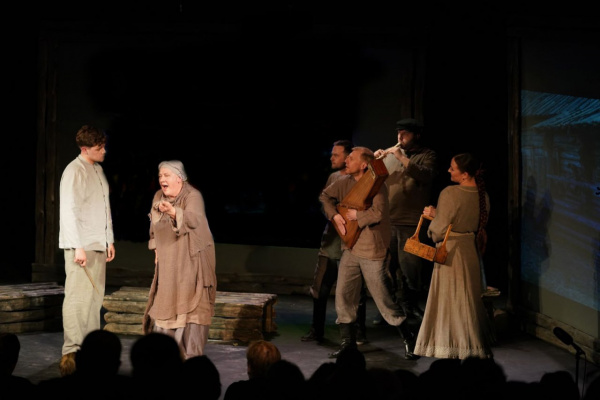 Нацыянальны акадэмічны драматычны тэатр імя Якуба Коласа паспяхова выступіў на міжнародным тэатральным фестывалі «Любовь, что движет солнце и светила»