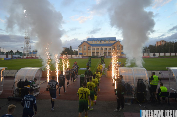 «МЛ Витебск» сыграл домашний матч с брестским «Динамо». Фоторепортаж с игры