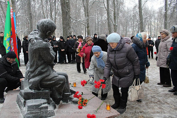 Дань памяти мужеству жителей блокадного Ленинграда и жертв Холокоста отдали в Витебске