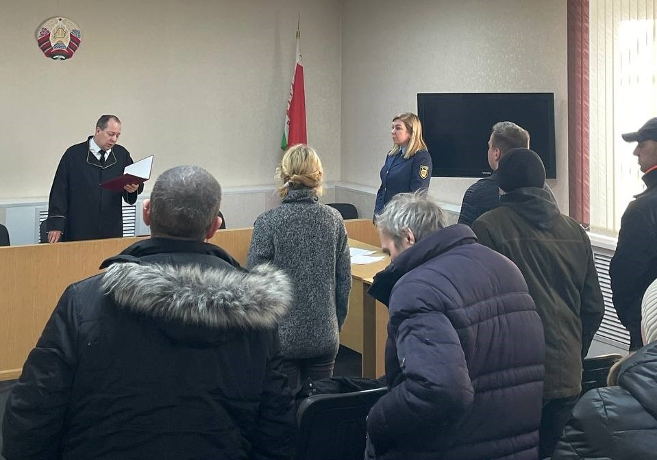 С участием старшего помощника прокурора г.Витебска Королёвой О.А. состоялось выездное судебное заседание о направлении 45-летней витебчанки в ЛТП.