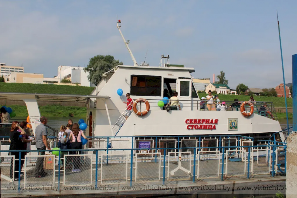 В Витебске открылся сезон прогулок на теплоходах по Западной Двине