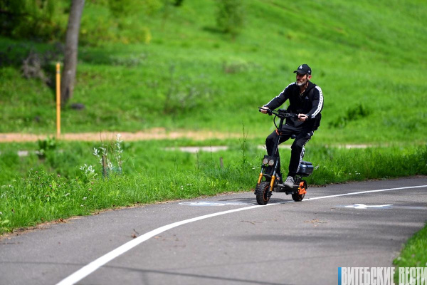 В Витебске поменяли местами велосипедные и пешие дорожки в популярной зоне массового отдыха. Чем это вызвано?