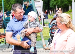 С 1 августа размеры пособия по уходу за ребенком в возрасте до 3 лет увеличатся на 7,3%