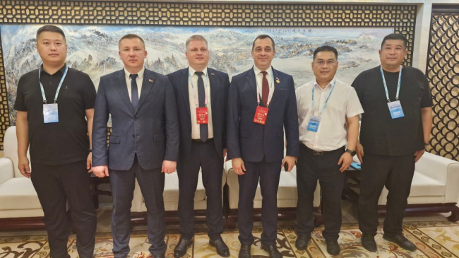 Алексей Героев подписал в Китае меморандум о развитии побратимского сотрудничества на 2025-2030 годы