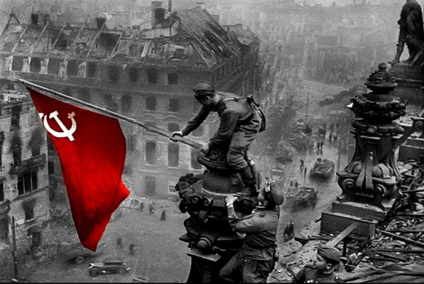 Хроника победной весны: 30 апреля 1945 года