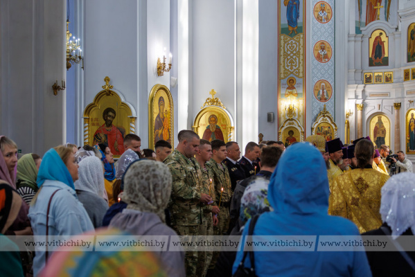 В Свято-Успенском кафедральном соборе Витебска состоялся Общегородской молебен «За единую Беларусь!»
