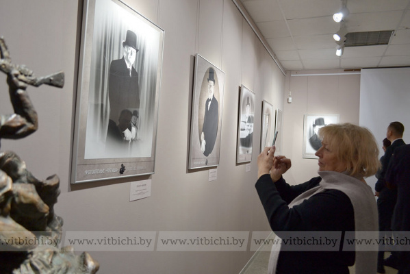 В Витебском областном краеведческом музее открылась фотовыставка «Сила. Надежность. Ответственность»