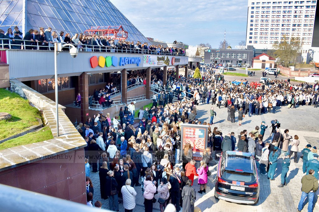 На учениях в Витебске спасатели эвакуировали 4 тысячи посетителей «Марко-Сити»