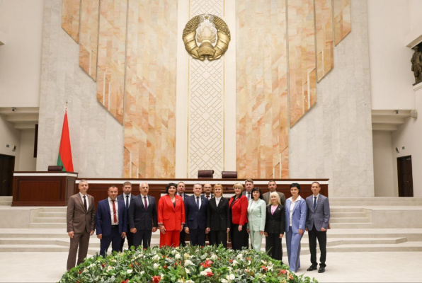 Депутаты Витебского городского Совета во главе с председателем Ольгой Ивановой посетили Палату представителей Национального собрания Республики Беларусь