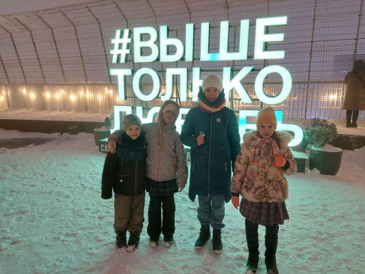 Многодетная семья Морозовых из Витебска: «Наши дочери учатся в трех школах, и у каждой из них есть любимые блюда»