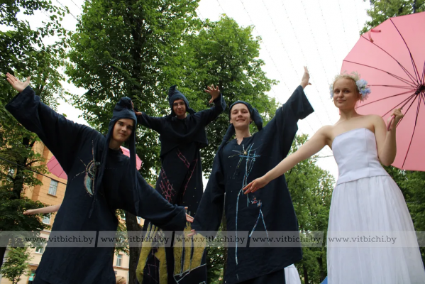 Концерт, мастер-классы и новый арт-объект: Железнодорожный район Витебска отметил 85-летний юбилей