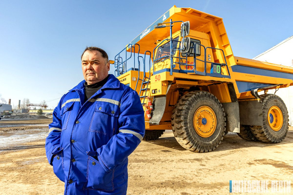 Впервые в истории предприятия новые карьерные самосвалы БЕЛАЗ грузоподъемностью 55 тонн вышли на линию в ОАО «Доломит»